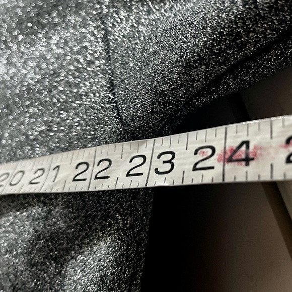 Pink VS Rare shiny long sweatshirt with velvet polka dots on the sleeves - Picture 7 of 15